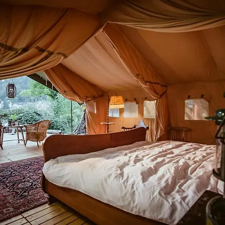 Moselglamping אוהל מפואר טראבן-טרארבאך